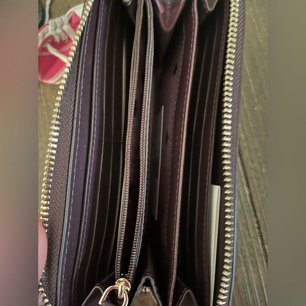Continental Wallet - Picture 3 of 5